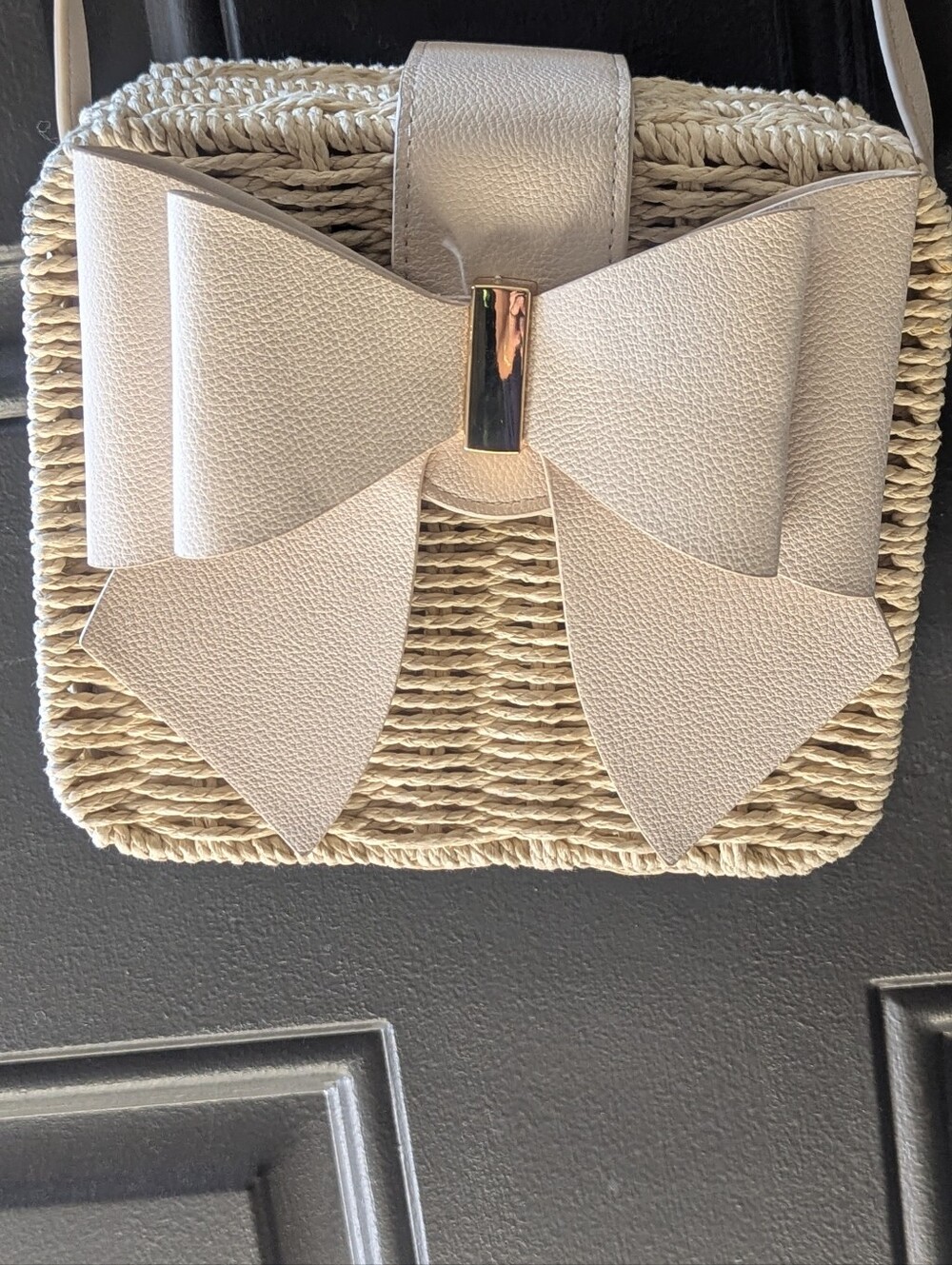 Like Dreams Natural Woven Straw Square Crossbody Handbag 6x7x3